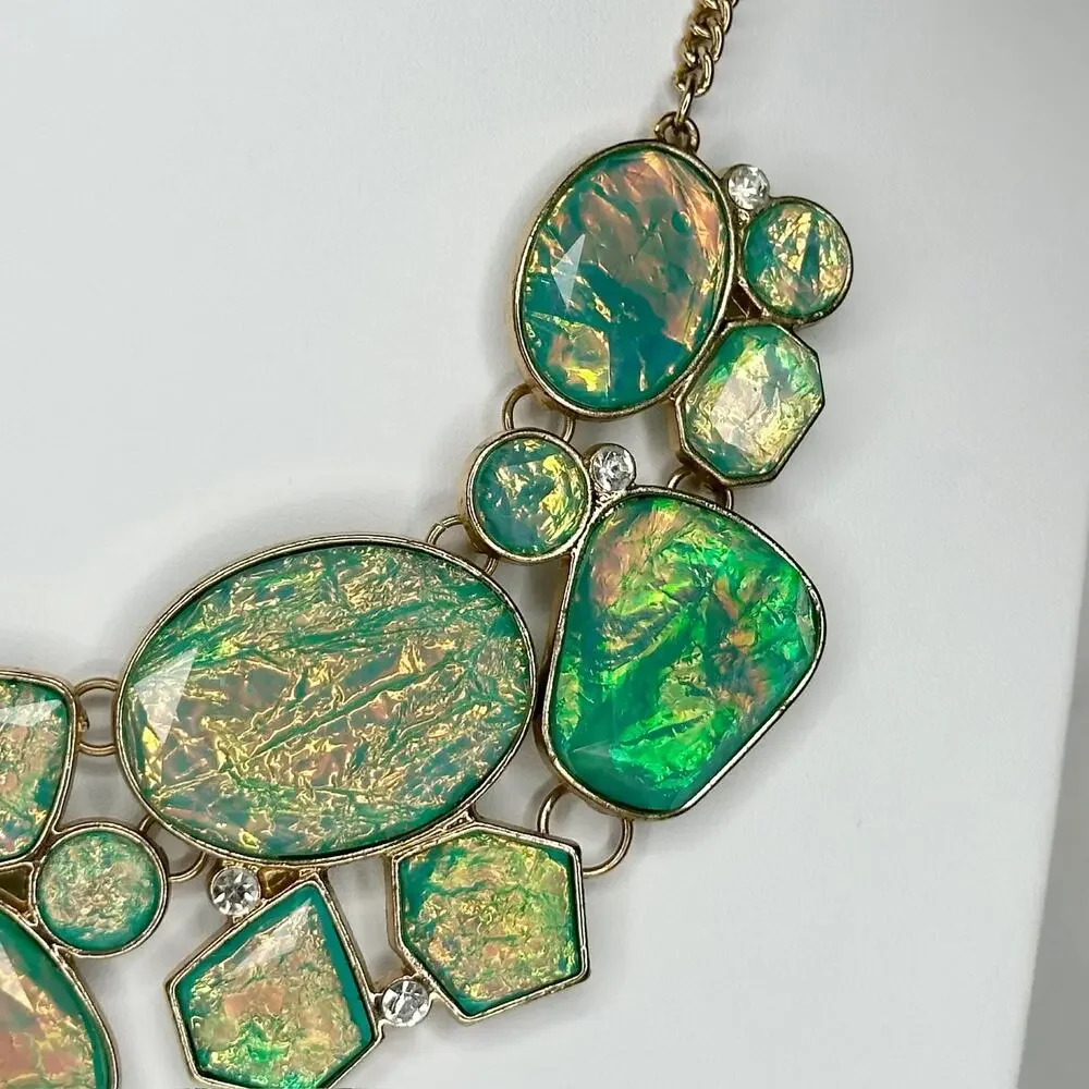 Claire's Irridescent Green and Gold Tone Bib Necklace with Matching Earrings